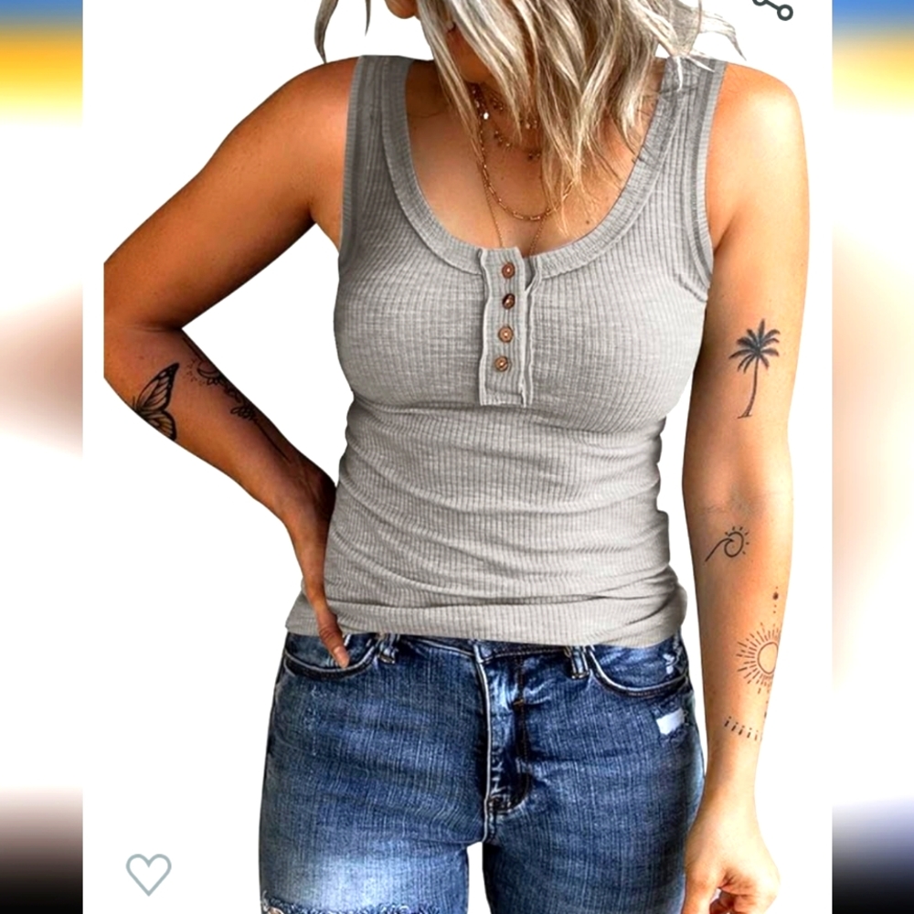 Kissfit medium Heather grey tank top with buttons